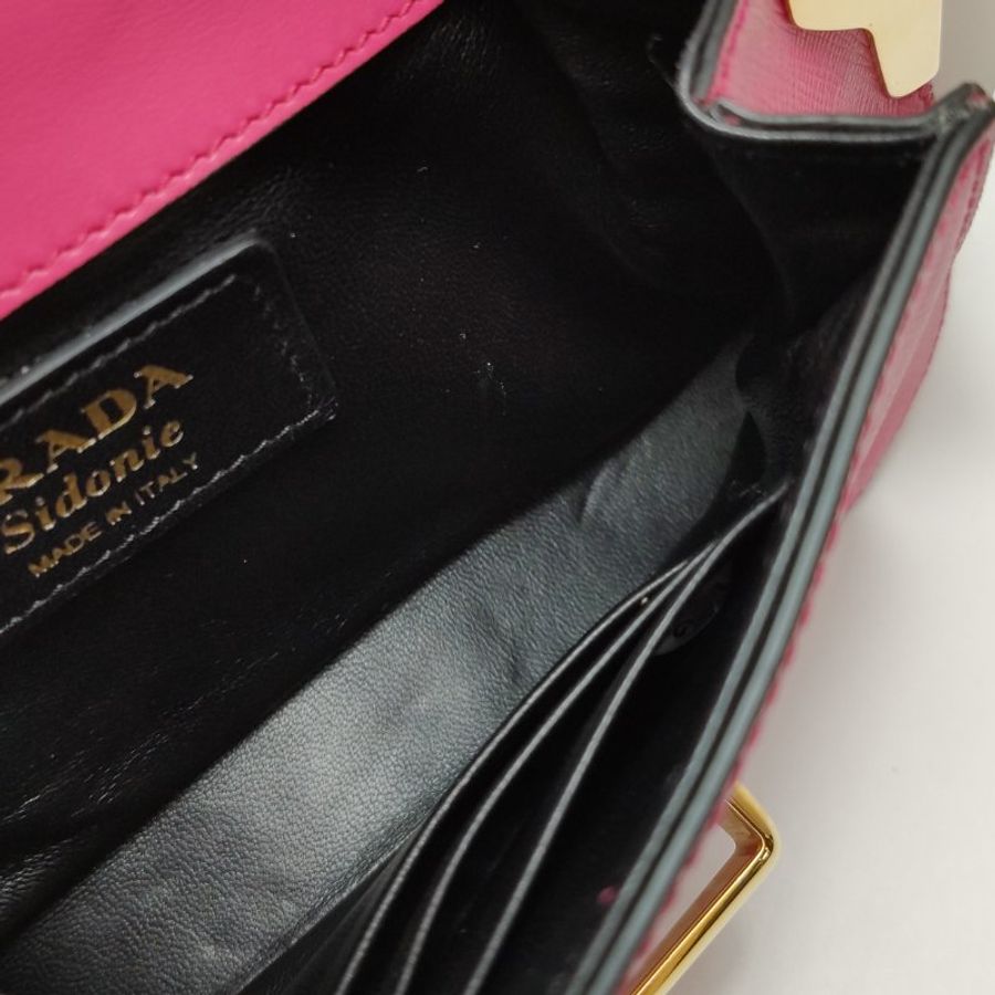 95❤Prada Sidonie 紅色牛皮插扣斜挎單肩包-13
