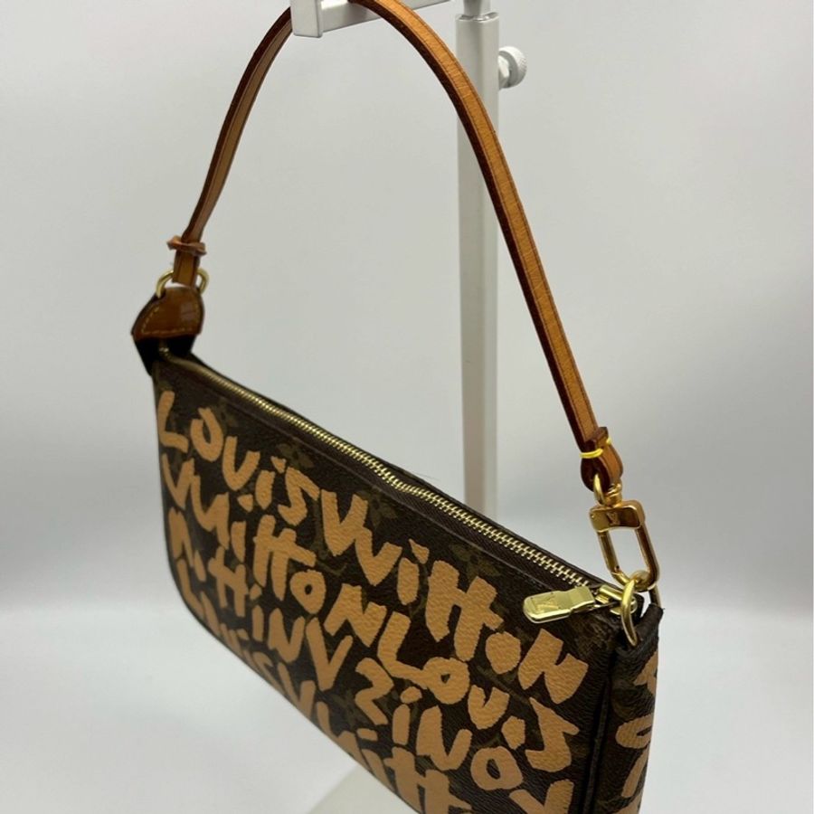 🏷️ Louis Vuitton Stephen Sprouse合作的系列-9