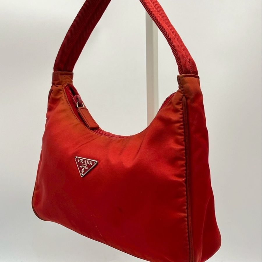 🏷️ Prada Hobo-4