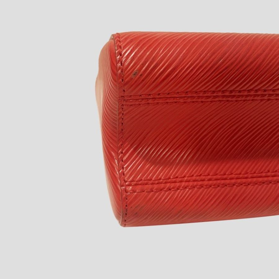 95❤Louis Vuitton Twist紅色水波紋牛皮LV扭扭包鎖扣單肩包-15