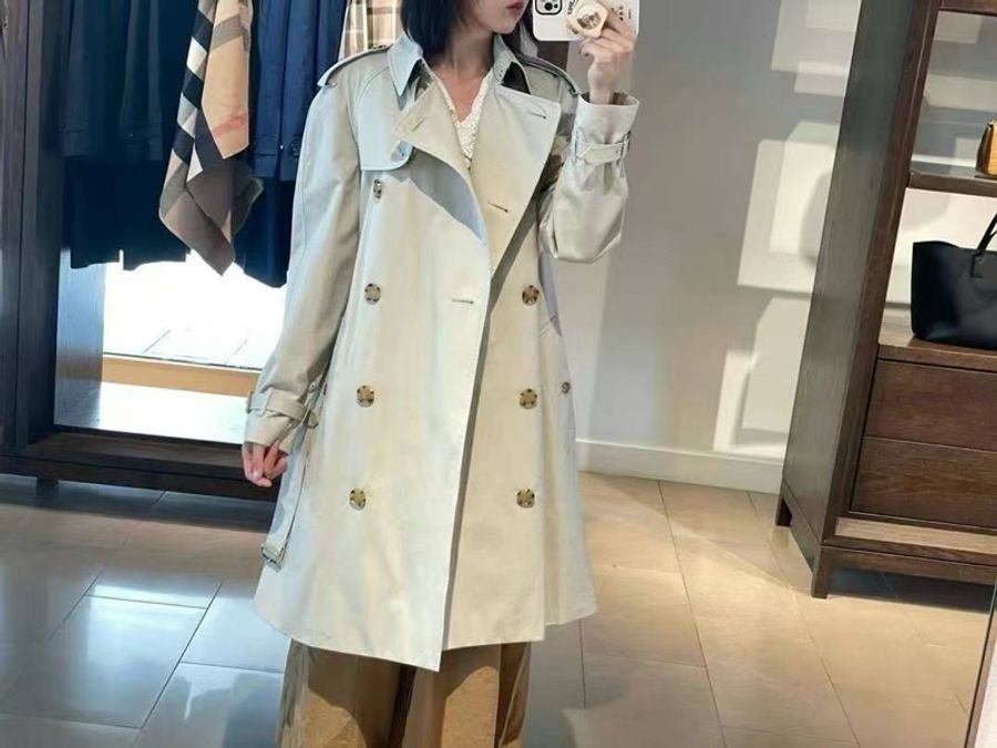 Burberry 經典款米色風衣-1