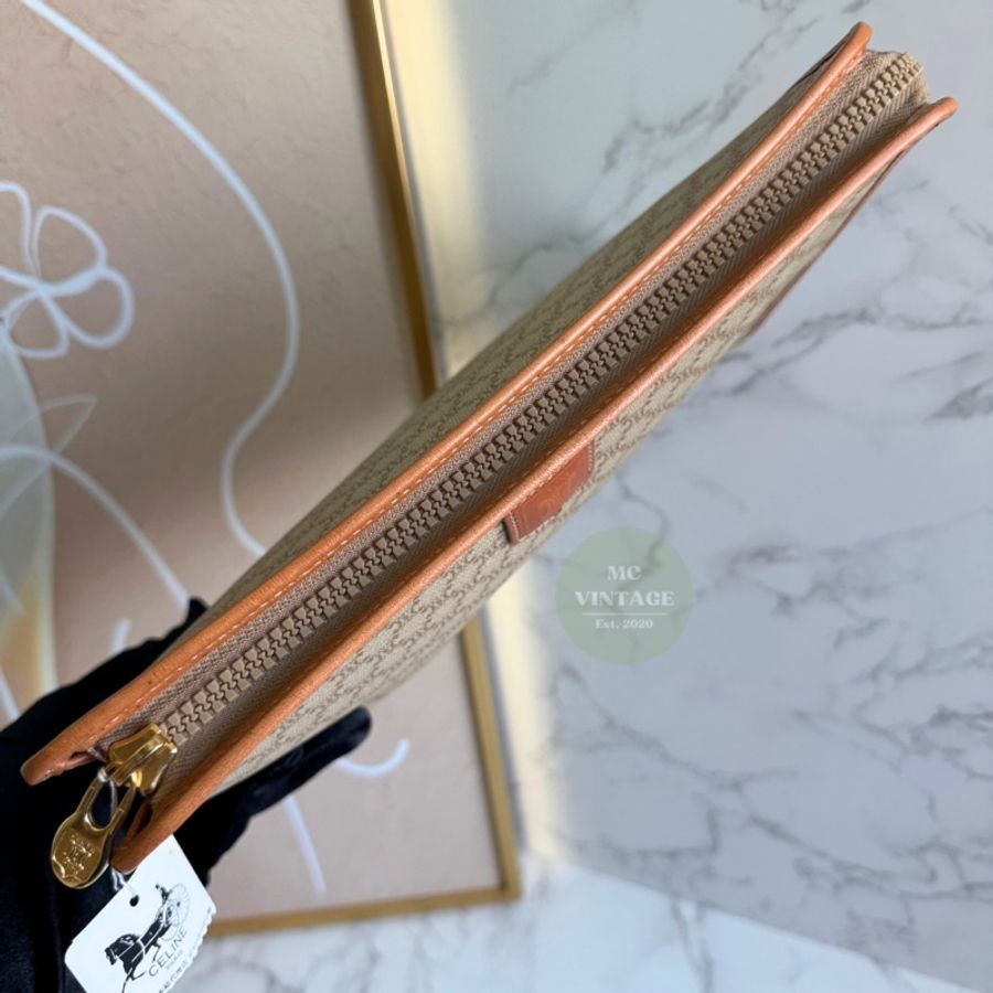 CELINE Vintage Macadam Clutch 中古 全新 未使用 奶茶色 老花 手拿包-15