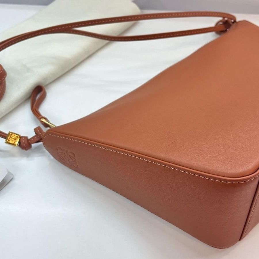 Loewe Hammock bag-3