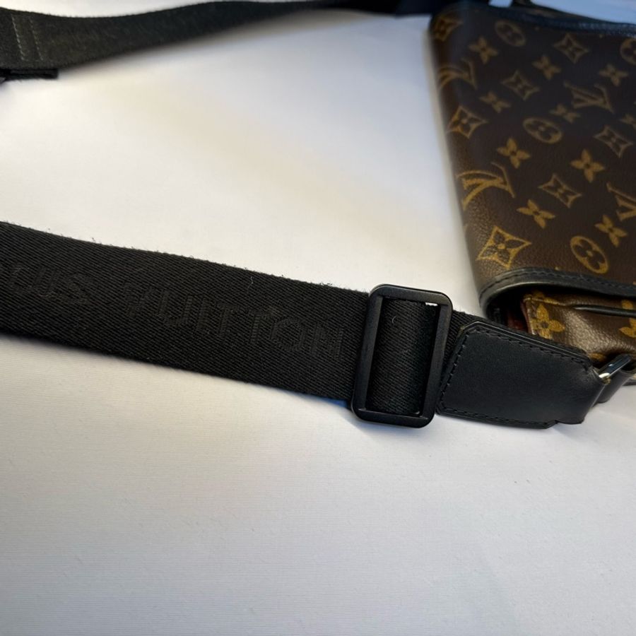 Louis Vuitton LV M56717 District PM Monogram Macassar 郵差包 斜揹 老花 棕色-17