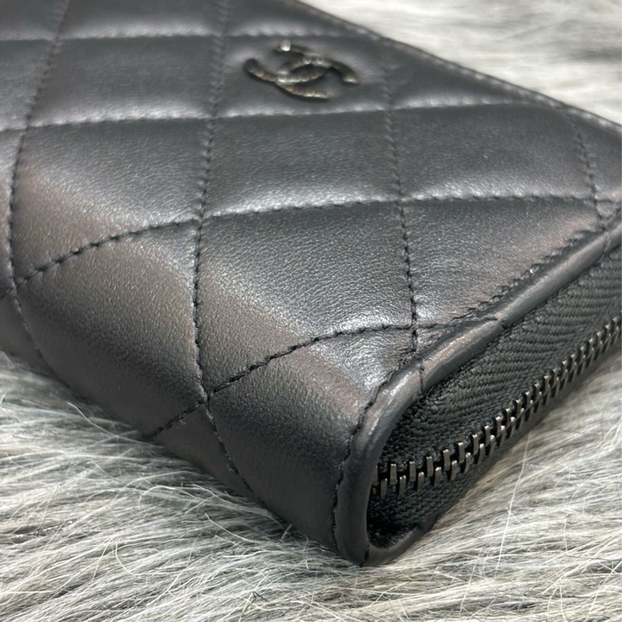CHANEL AP0216 COCO SO BLACK 黑釦黑色羊皮 拉鍊 短夾 零錢包 卡夾 名片夾-8