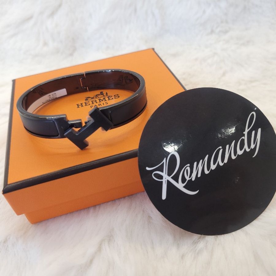 Hermès chic H so black 琺瑯手環 T4-2