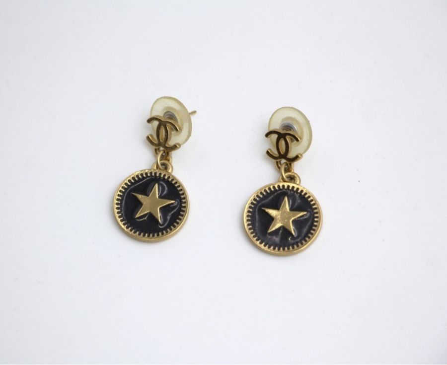 Chanel Vintage 01P金屬黑色星星吊墜耳針-3