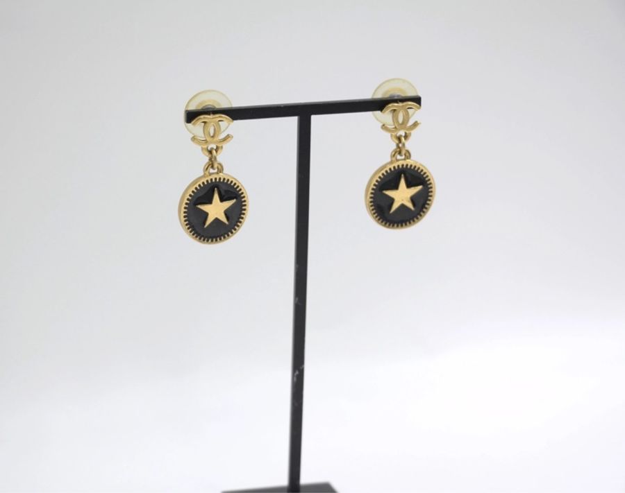Chanel Vintage 01P金屬黑色星星吊墜耳針-6