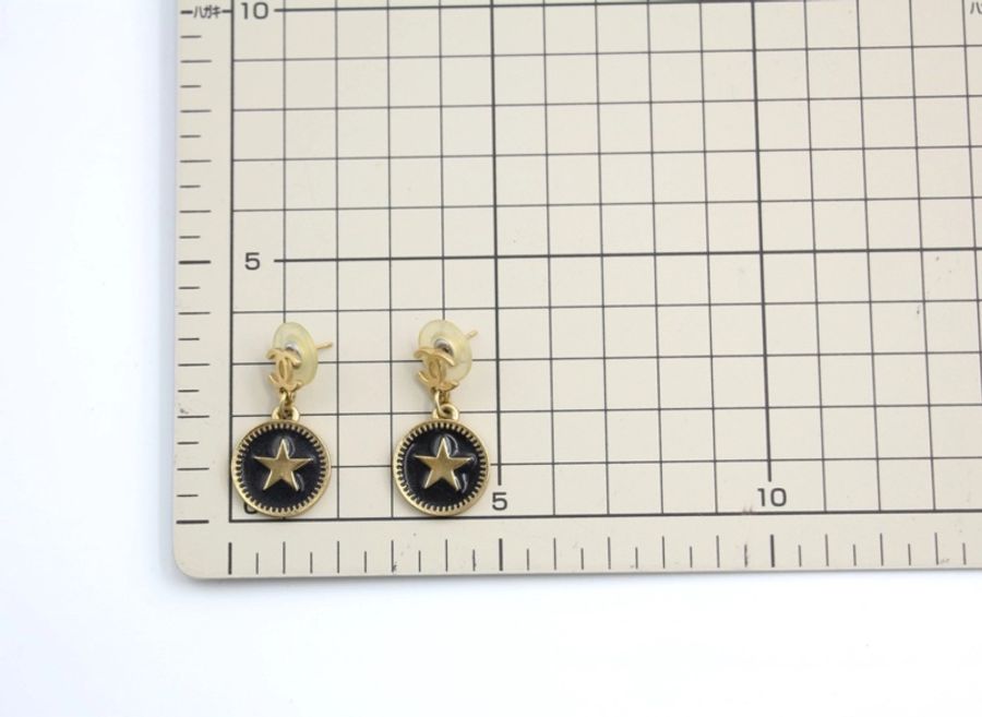 Chanel Vintage 01P金屬黑色星星吊墜耳針-9