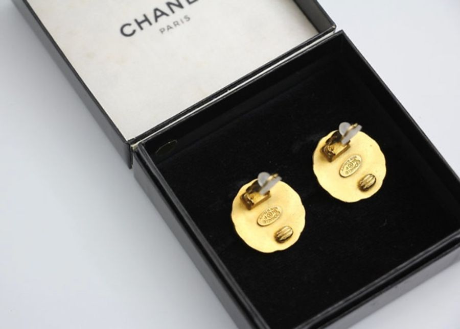 Chanel Vintage 94P鍍金圓形金色耳環-3