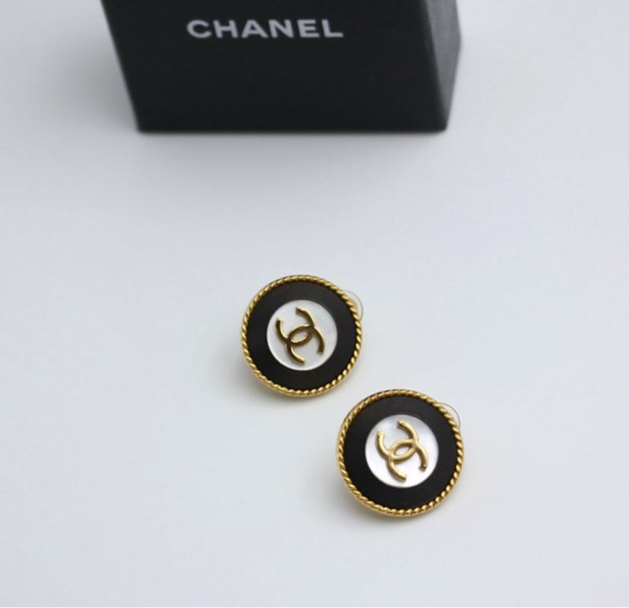 Chanel Vintage 97P 貝母胡桃木黑金耳環-4