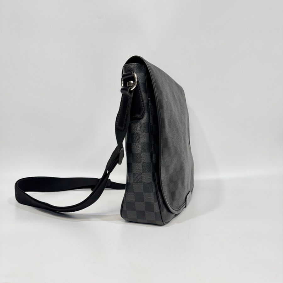 LV 路易威登 黑灰棋盤格 Damier Graphite Daniel Messenger 下蓋包 斜背包 肩背包 N58029-3