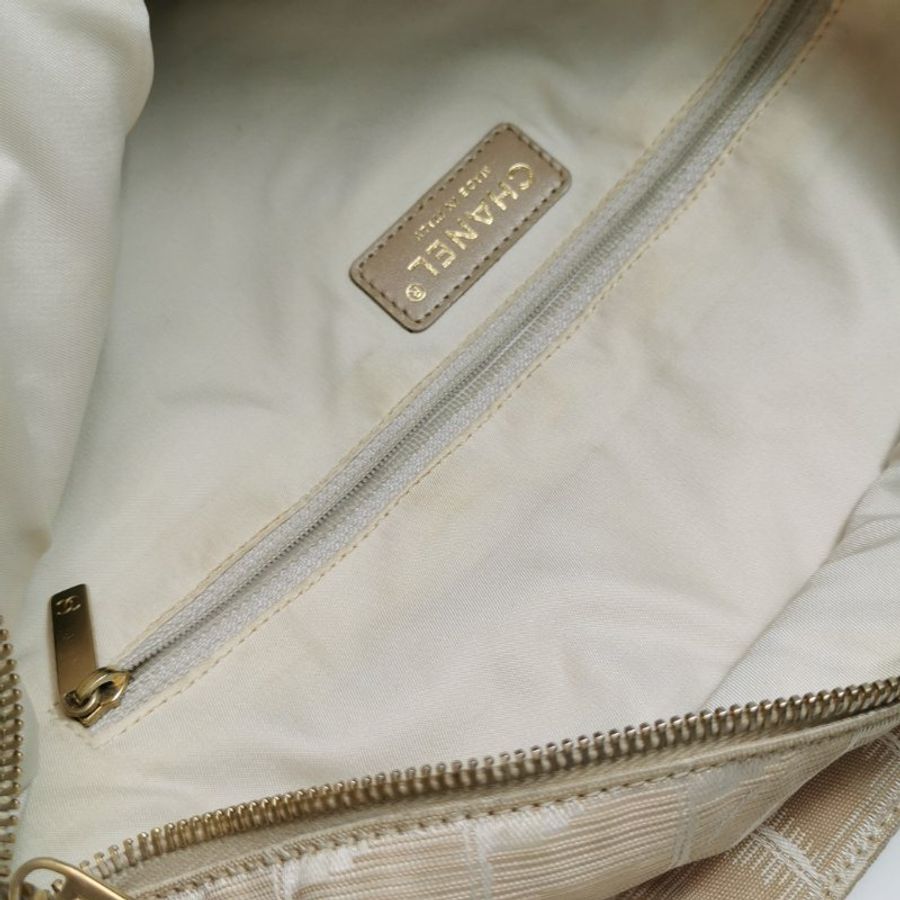 9❤Chanel香奈兒 Travel Line牛皮帆布雙C冰格單肩托特包-8