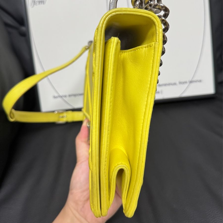 Dior檸檬黃色盾牌包-12