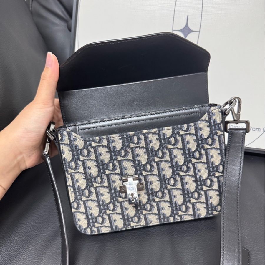 全新閑置品 Dior 郵差包-9