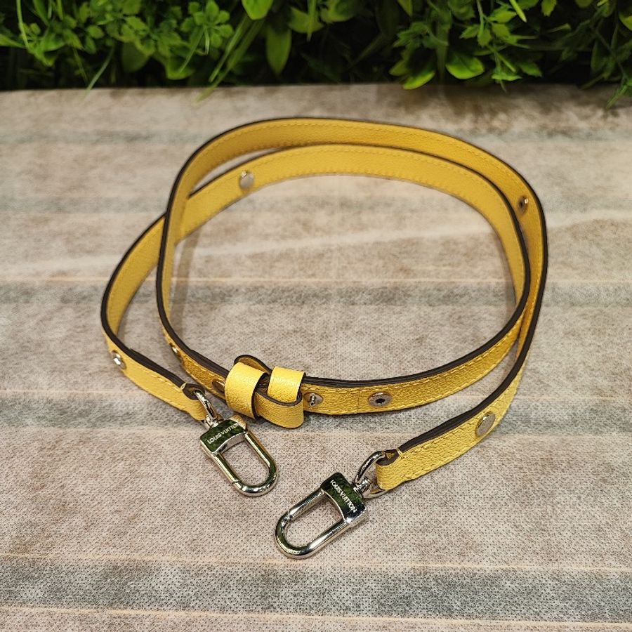 Louis Vuitton Buci-12