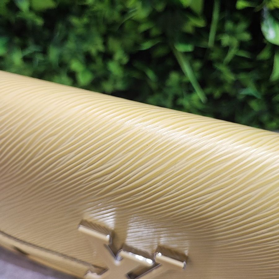 Louis Vuitton Buci-21