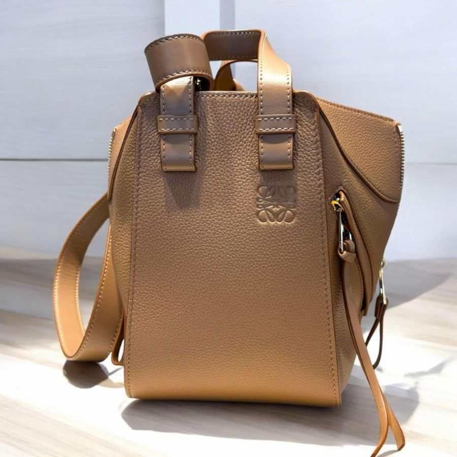 LOEWE吊床包/焦糖色-1