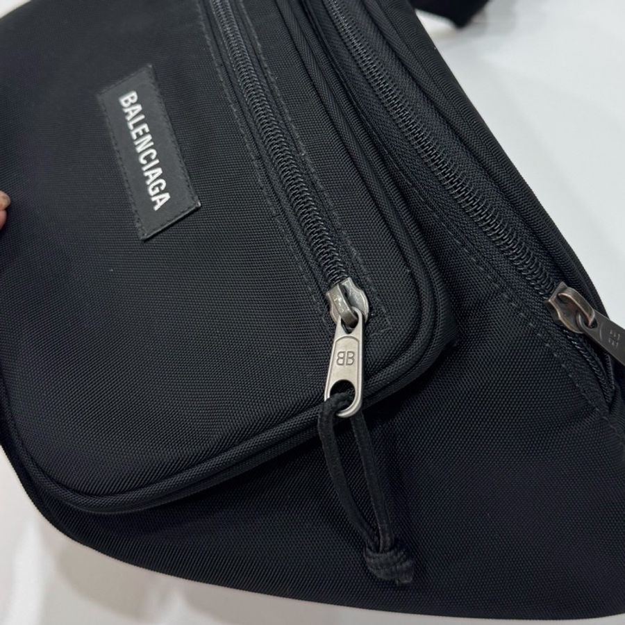BALENCIAGA 巴黎世家 Explorer 黑色 尼龍 胸包 腰包胸口包 側背包 肩背包 斜背包-34