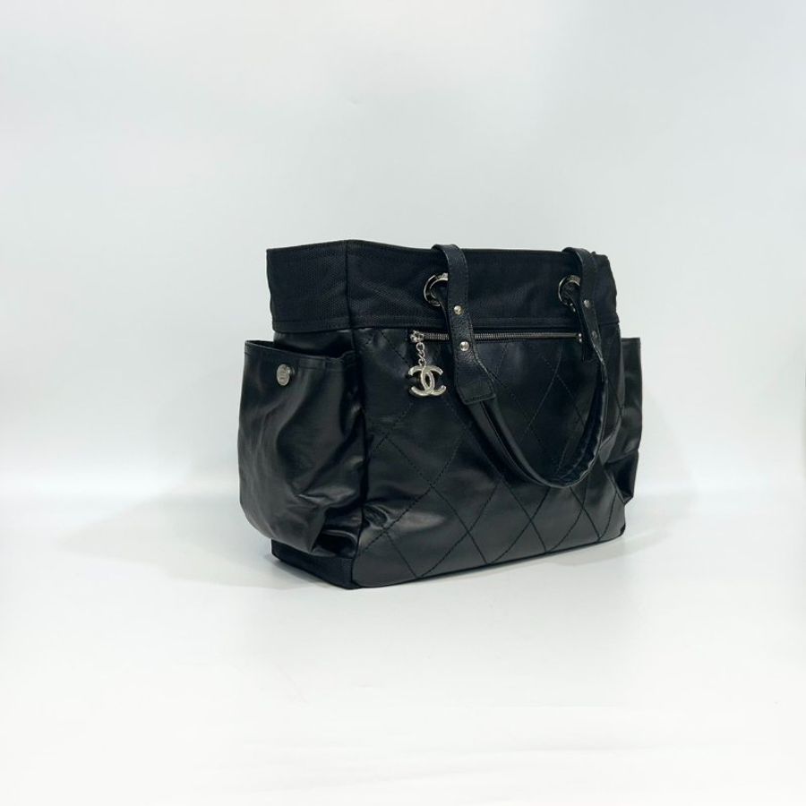 Chanel黑色牛皮帆布Paris Biarritz托特包A34210-2