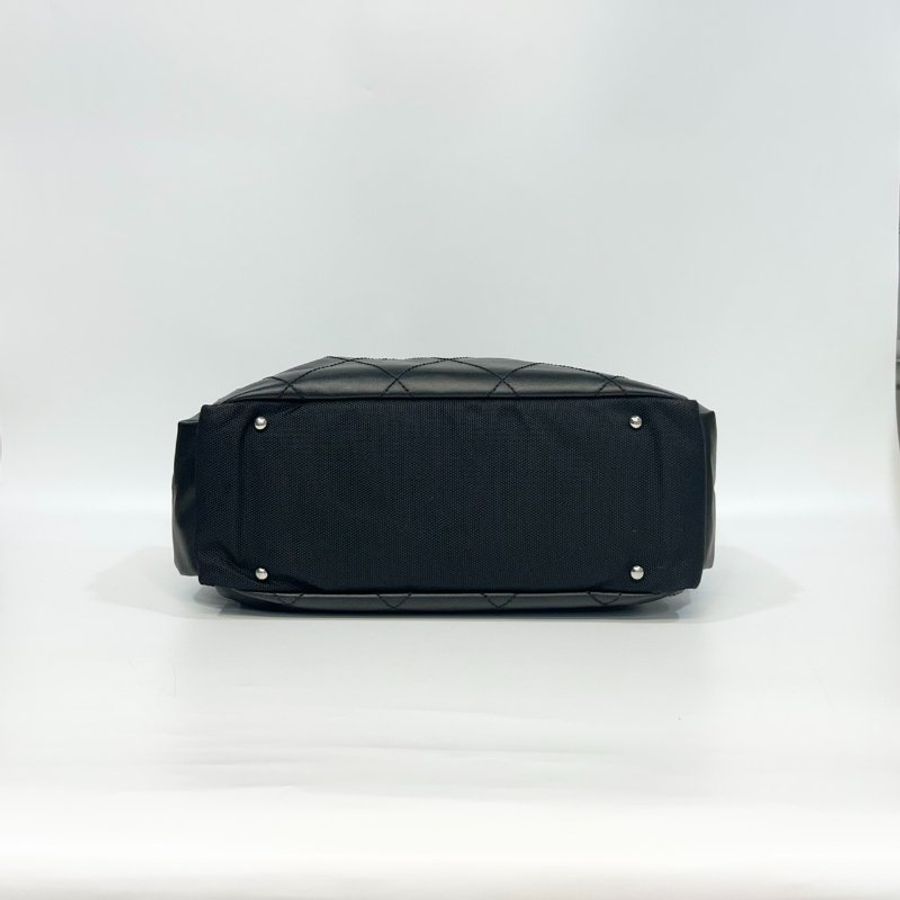 Chanel黑色牛皮帆布Paris Biarritz托特包A34210-4