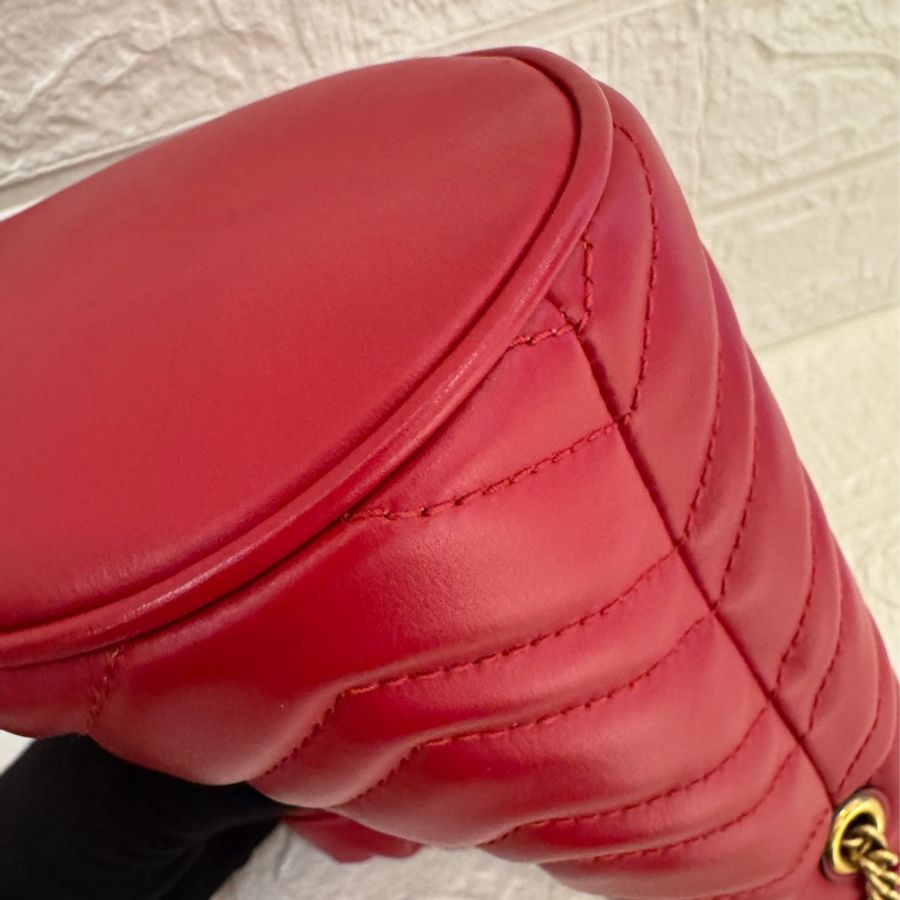 GUCCI 紅色金雙G水桶包-7