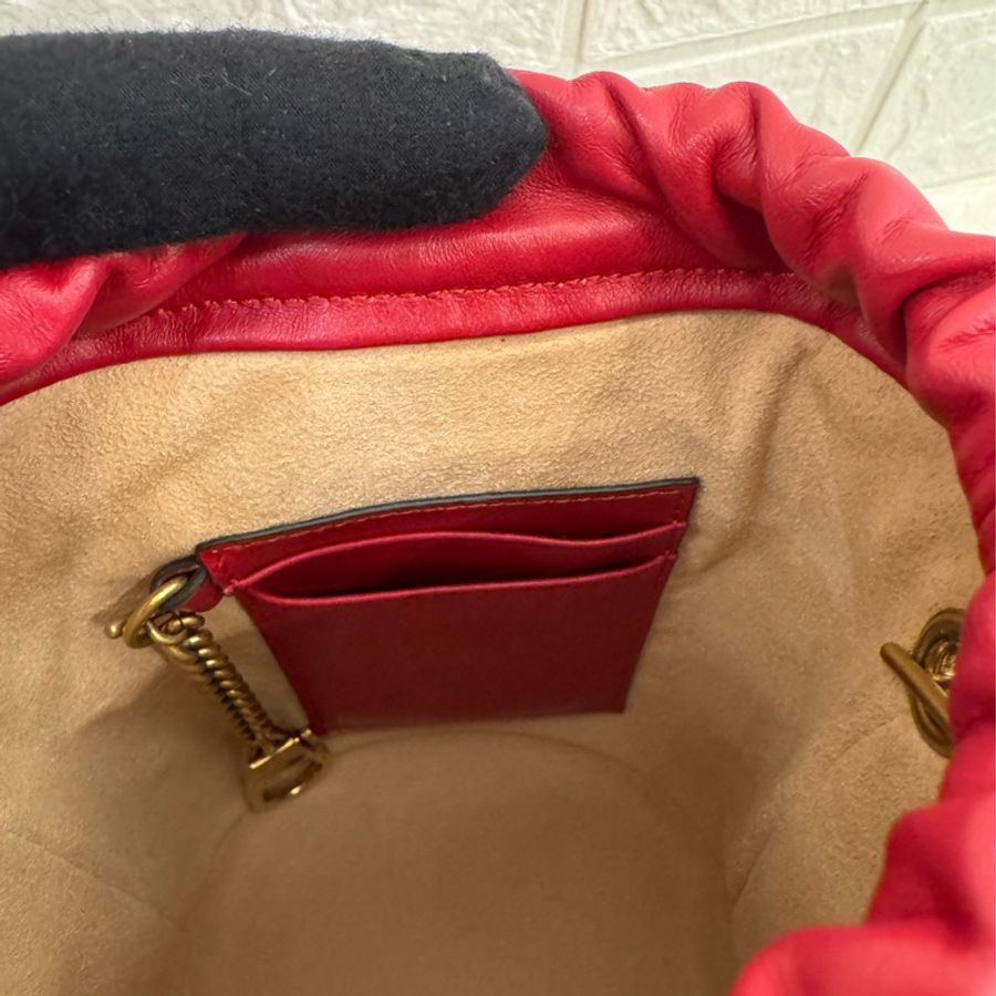 GUCCI 紅色金雙G水桶包-15