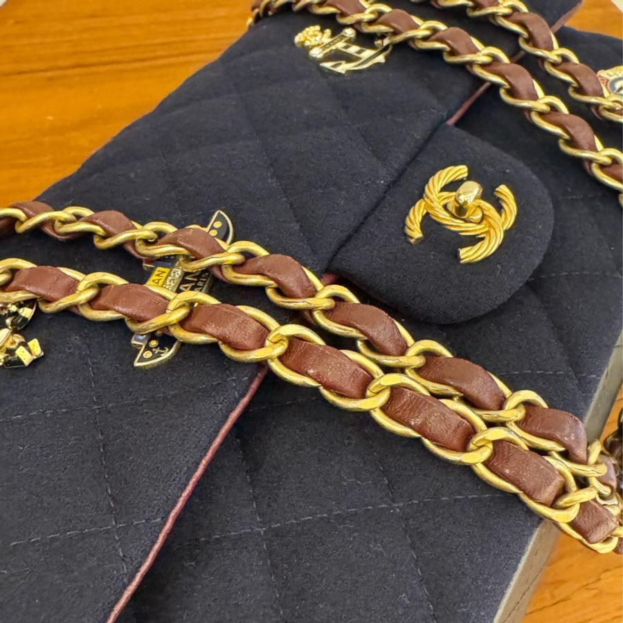 CHANEL海軍藍帆布/羊皮徽章COCO25  最甜coco25-9
