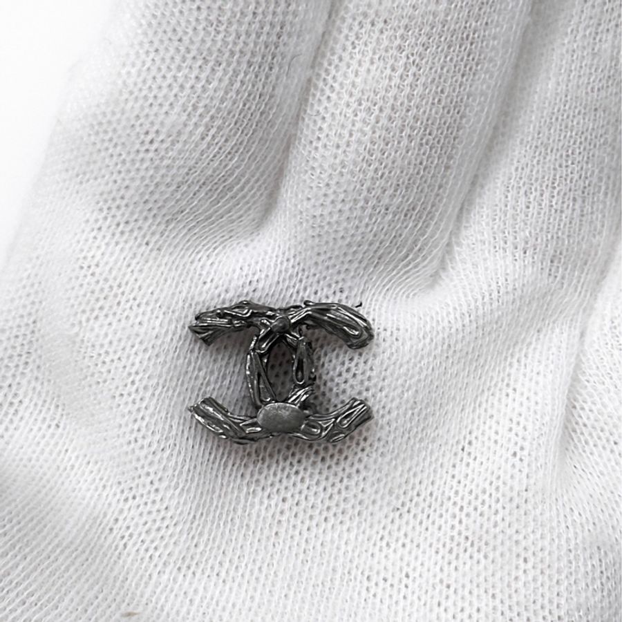 莉亞精品♡Chanel 14S復古藤蔓銀雙C耳環 近新閒置品-12