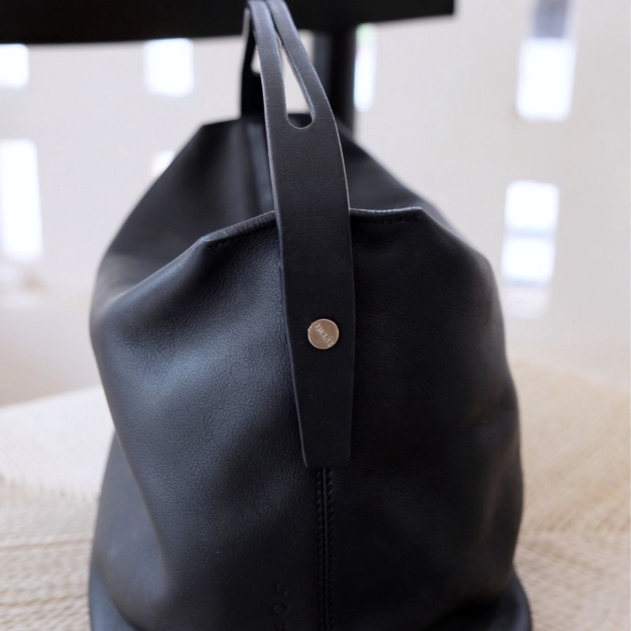 Loewe 羅意威牛皮小飯盒 初代cubi-2