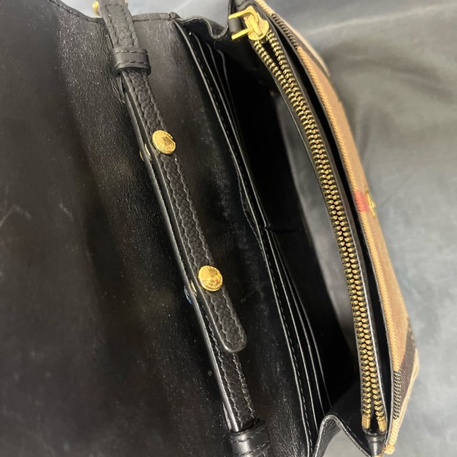 Burberry WOC-12
