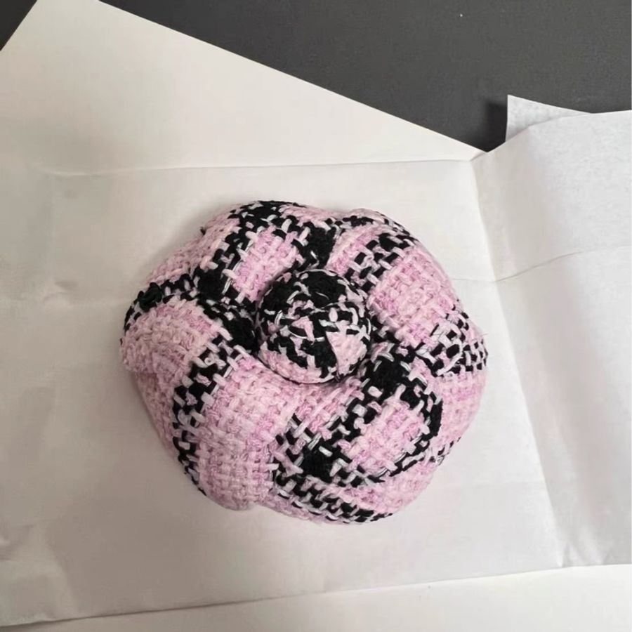 Chanel香奈兒25S毛呢山茶花胸針-2
