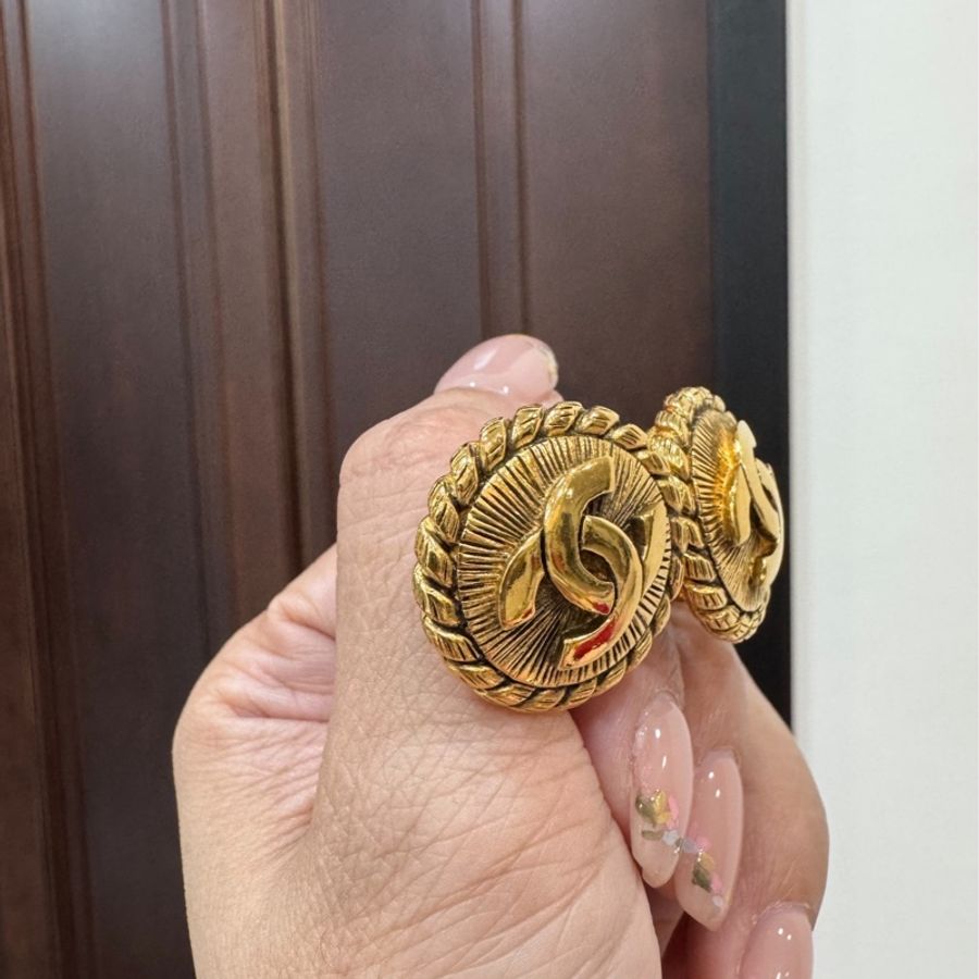 Chanel 香奈兒 Vintage 金色 圓形 麻花 圓餅 耳環 耳夾 耳飾 夾式耳環-7
