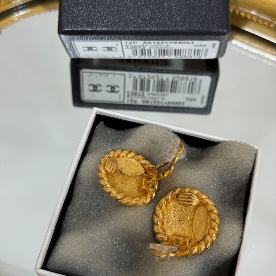 Chanel 香奈兒 Vintage 金色 圓形 麻花 圓餅 耳環 耳夾 耳飾 夾式耳環-11