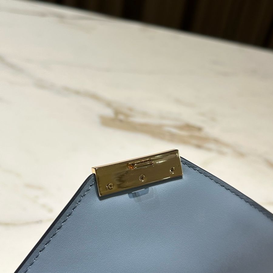 Michael Kors Whitney 牛皮 牛仔藍 拼色 信封包-15