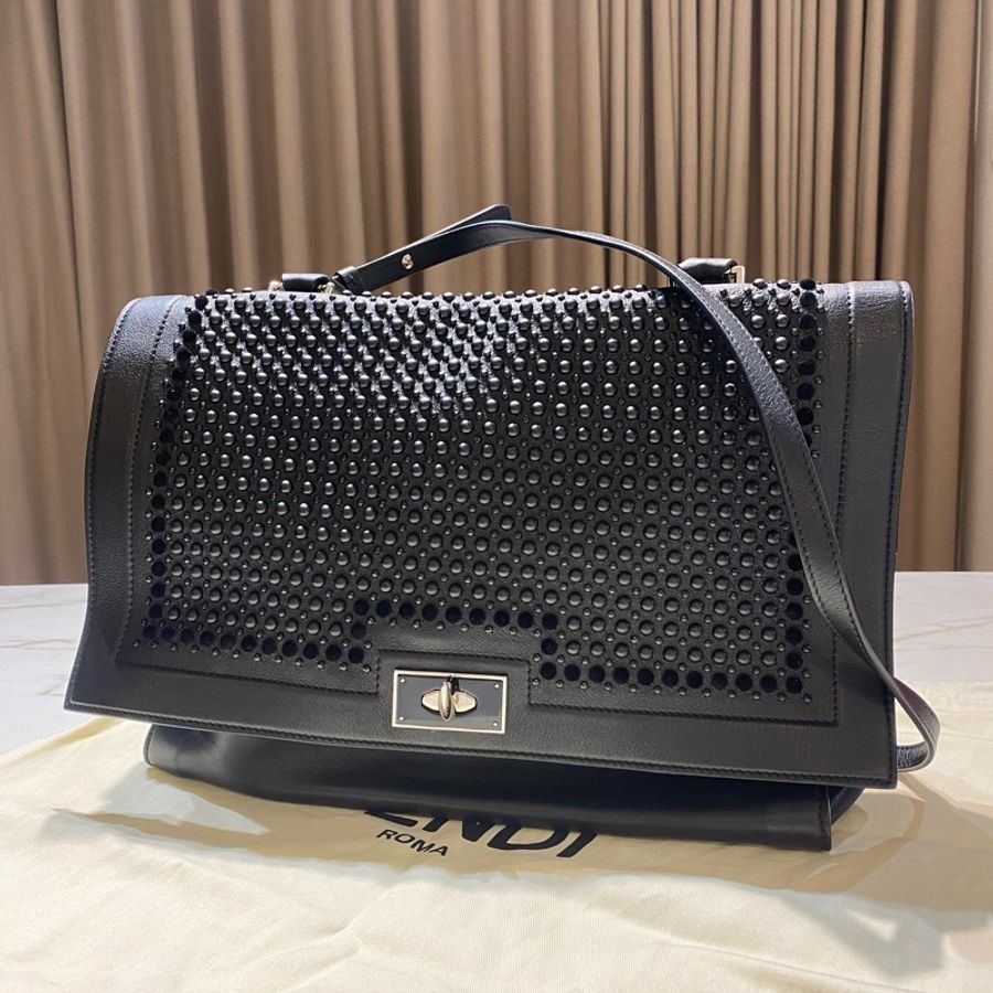 Givenchy Shark Black studs Handbag 黑色皮革包-1