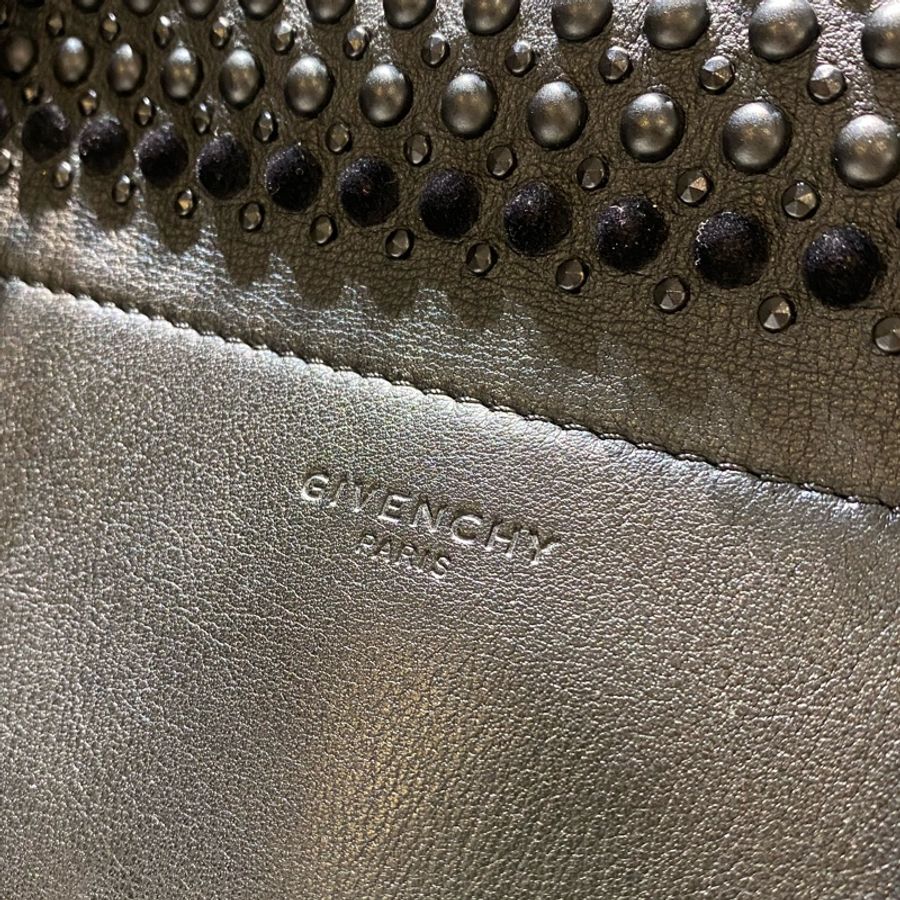 Givenchy Shark Black studs Handbag 黑色皮革包-12