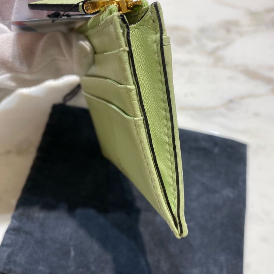Valentino Garavani Nappa Roman Stud Zip Card holder 鉚釘 檸檬綠-3