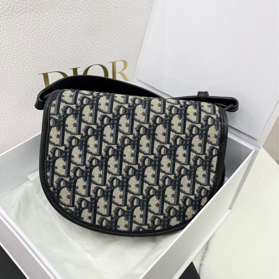 DIOR迪奧 刺繡老花滿印 提花面料拼粒面牛皮革 郵差斜挎包 男款-3