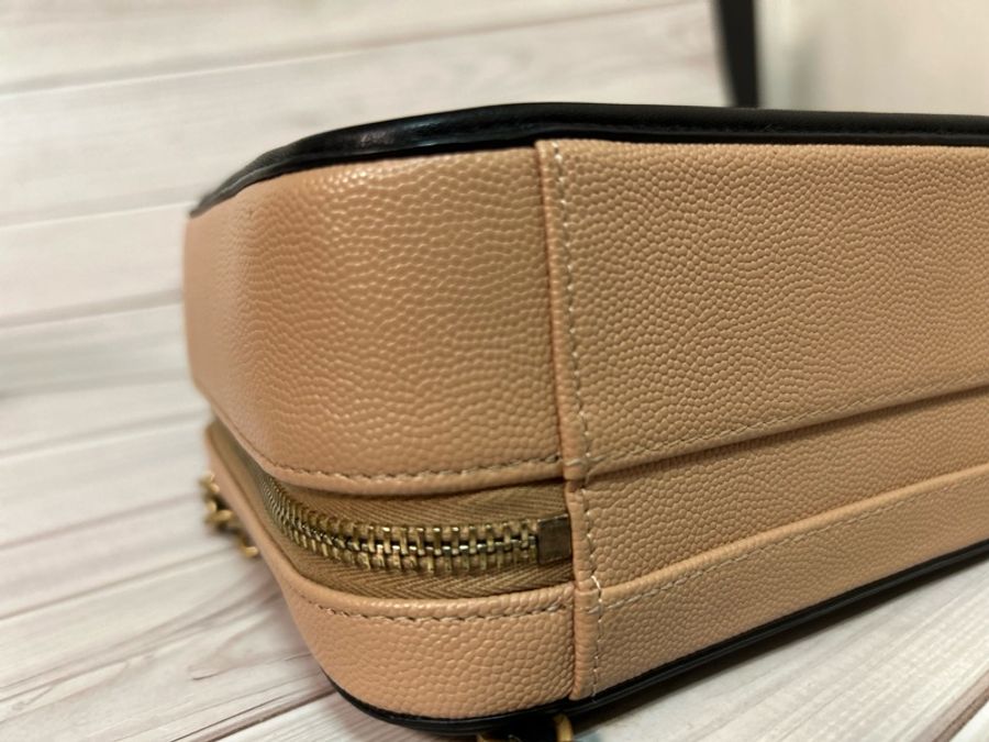 CHANEL 香奈兒 Vanity Case|裸粉黑邊金扣|Caviar 荔枝皮Chanel Vanity case /相機盒 21公分-22