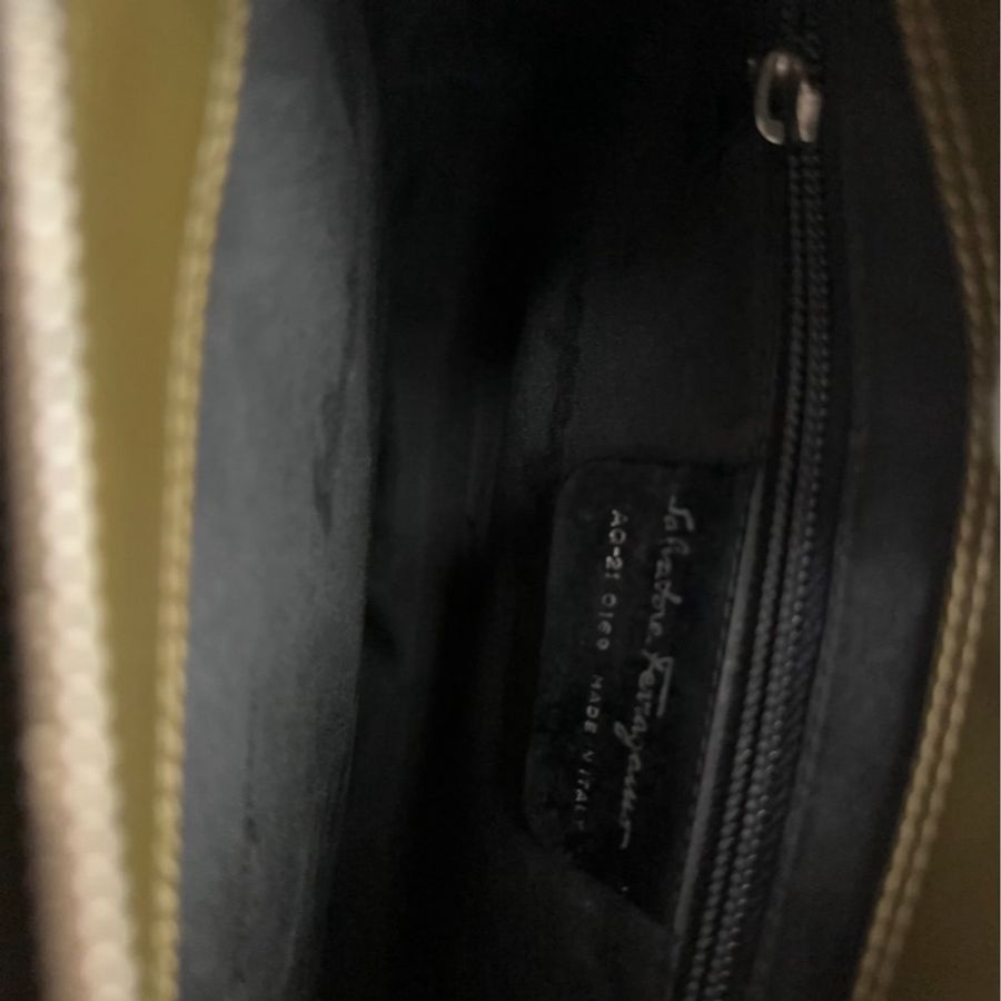Salvatore Ferragamo 菲拉格慕 Gancini 單肩包-9