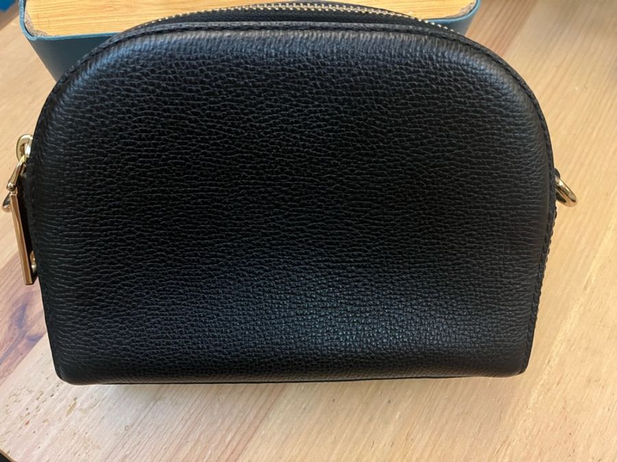 Marc Jacob’s 斜背包-3