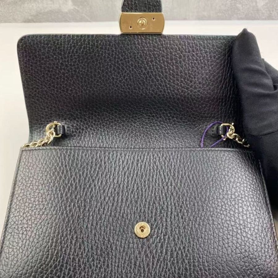 GUCCI Closure Chain 黑色woc斜背包19 x 10 x 3.5  98新配件塵袋-6