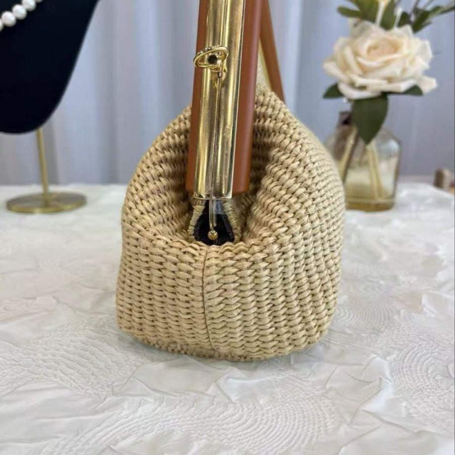 FENDI First 小號 草編包 26*18*9.5 99新配件塵袋-3
