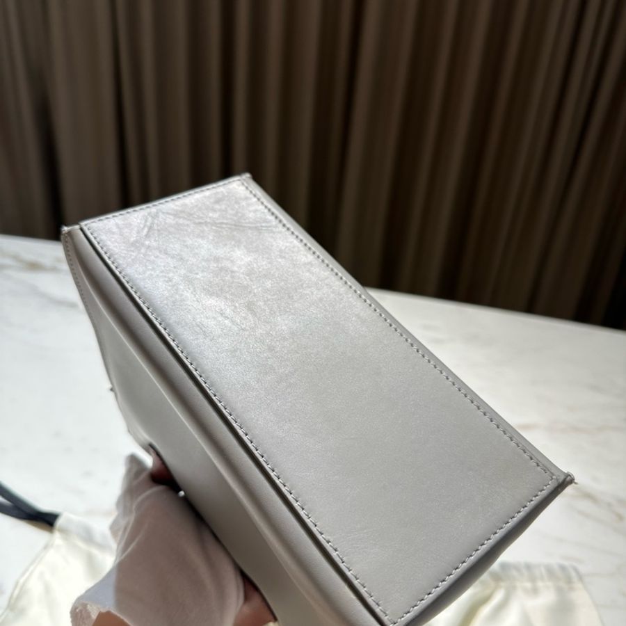 Balenciaga 灰色皮革 手提 斜背包-5