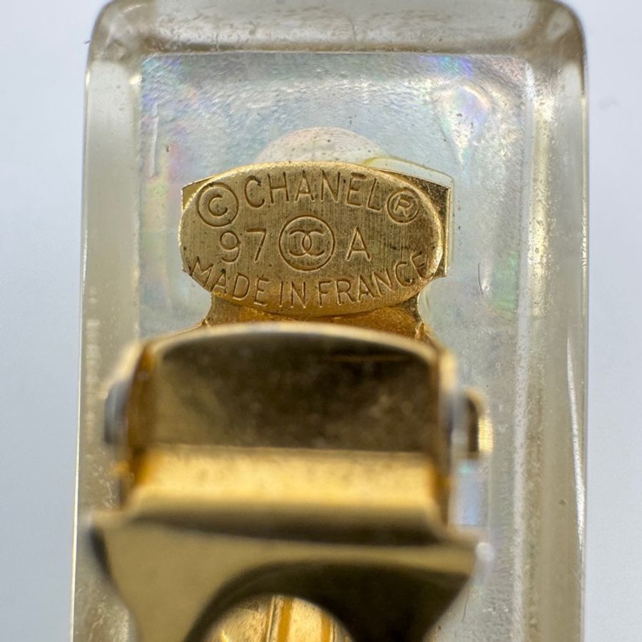 Chanel Vintage 97A幻彩樹脂銀色金色英文字髮夾-14