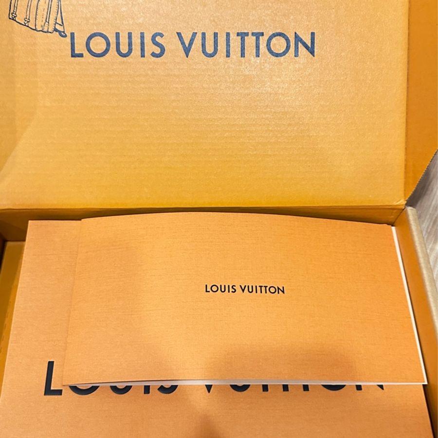 LV 村上隆 櫻桃 白絲巾-4