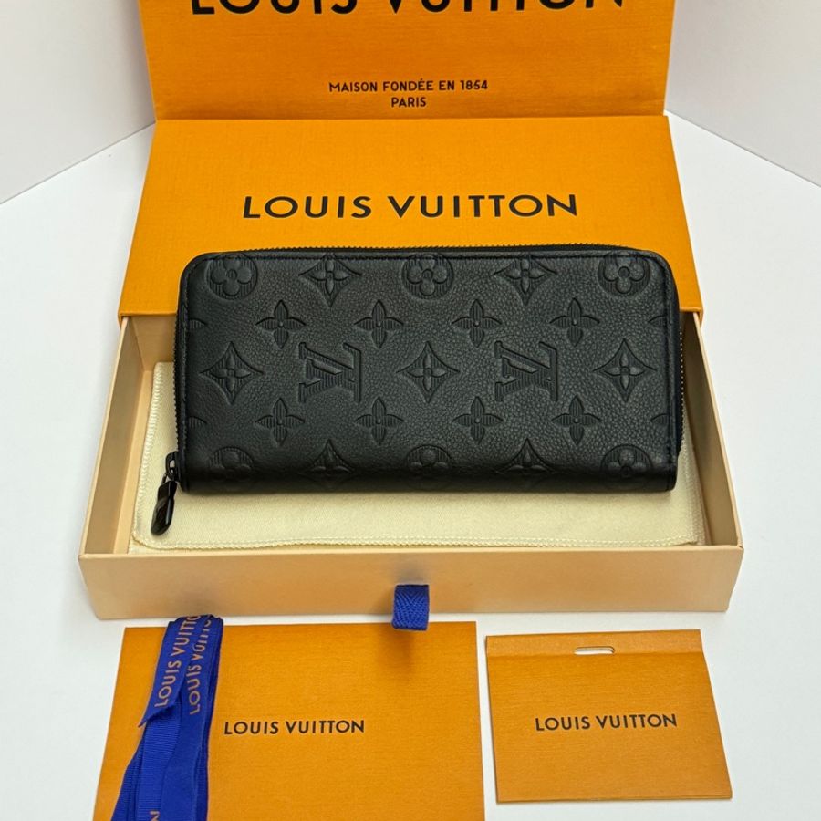 (極新全配💝) LV M69047 Taurillon 最頂級牛皮 長夾 專櫃42600-1