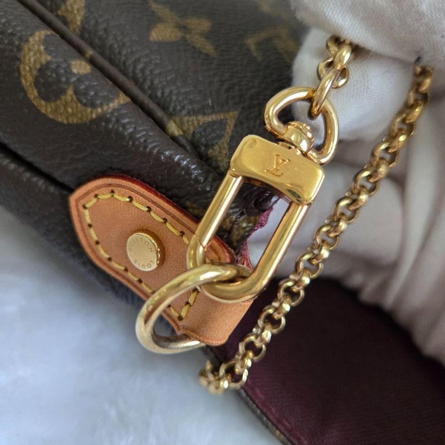 LV 經典老花M40718 🎀現品實拍 🎀 Favorite MM 經典花紋鍊條肩背包 斜背包~二手-35