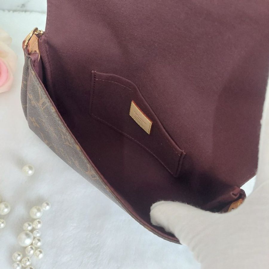 LV 經典老花M40718 🎀現品實拍 🎀 Favorite MM 經典花紋鍊條肩背包 斜背包~二手-44